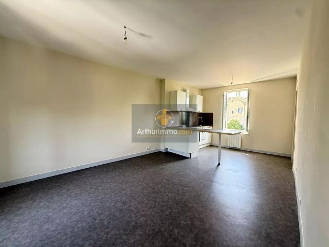 Location Appartement 3 pièces 51 m2 à Apt
