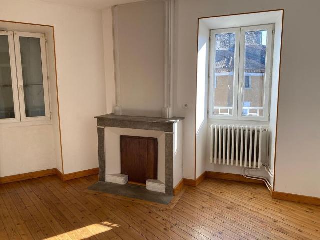 Location Appartement 3 pièces 51m² LABLACHERE 07230