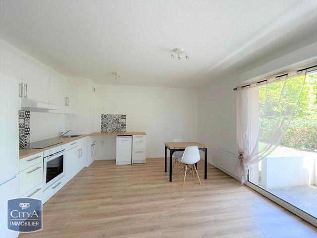 Location Appartement 3 pièces 51m² LIBOURNE 33500