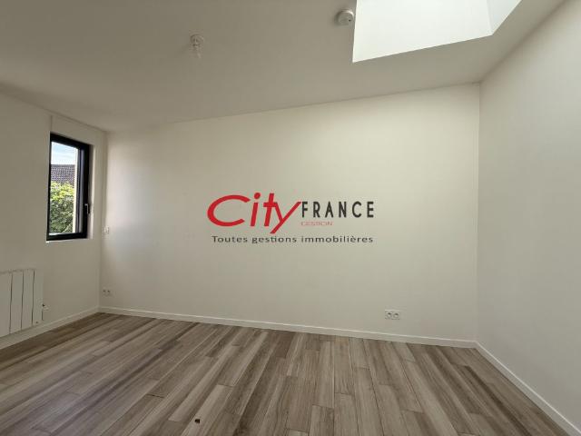 Location Appartement 3 pièces 51m² VILLENNES SUR SEINE 78670