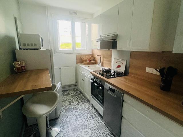 Location appartement 3 pièces, 52.05m², Saint Jean de la Ruelle