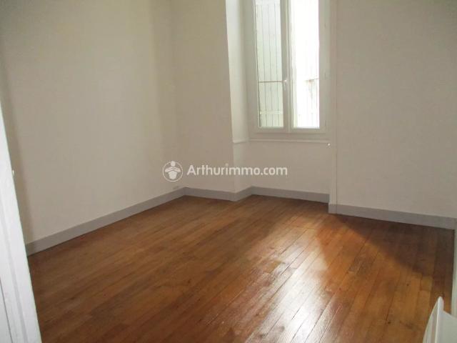 Location Appartement 3 pièces 52 m2 à Saint Jean d'Angély