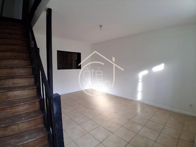 Location Appartement 3 pièces 52 m2 Castillon la Bataille