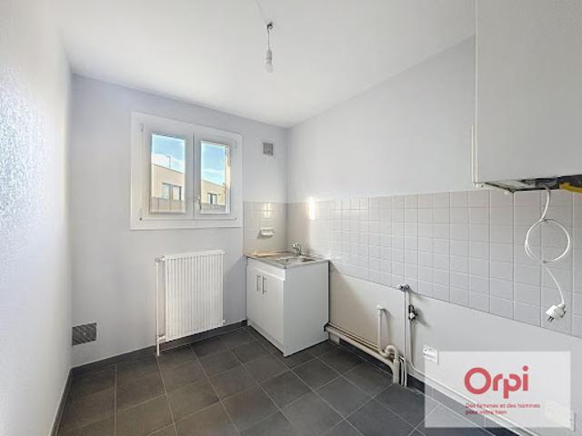 Location Appartement 3 pièces 52 m2 Montluçon
