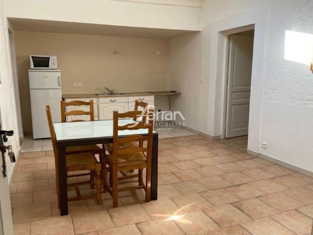 Location Appartement 3 pièces 52m² AUPS 83630