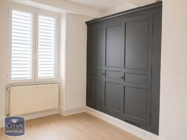 Location Appartement 3 pièces 52m² MACON 71000