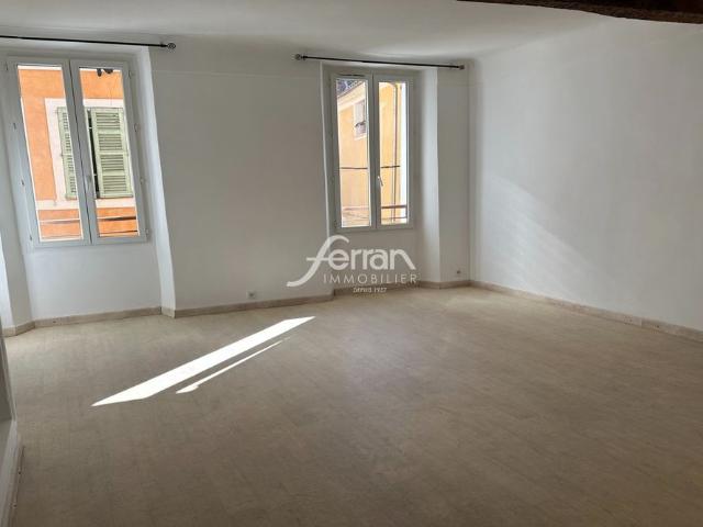 Location Appartement 3 pièces 52m² SALERNES 83690
