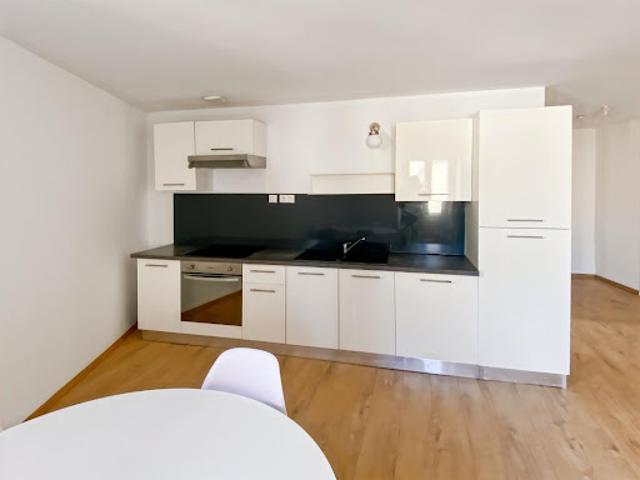 Location Appartement 3 pièces 57.65 m2 Saint Michel l'Observatoire
