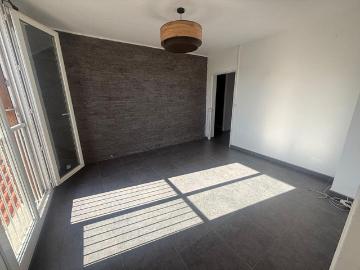 Location appartement 3 pièces, 57.74m², Salon de Provence