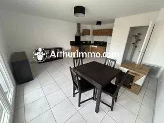 Location Appartement 3 pièces 57 m2 à Savigny le Temple