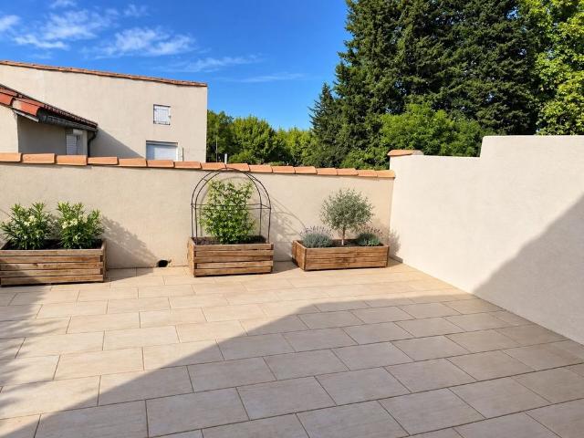 Location Appartement 3 pièces 57 m2 à Trets