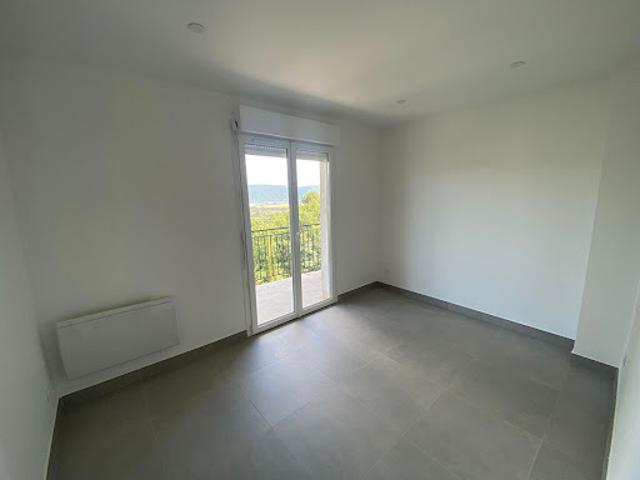 Location Appartement 3 pièces 57 m2 Château Arnoux Saint Auban