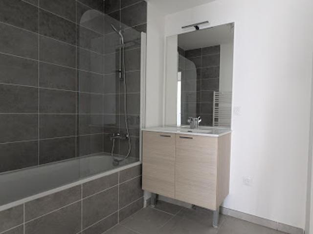 Location Appartement 3 pièces 57 m2 Marseille 8ème