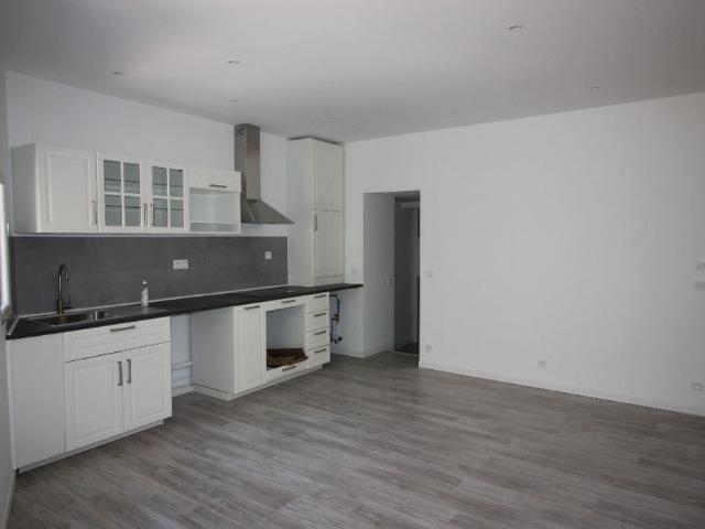 Location Appartement 3 pièces 57m²