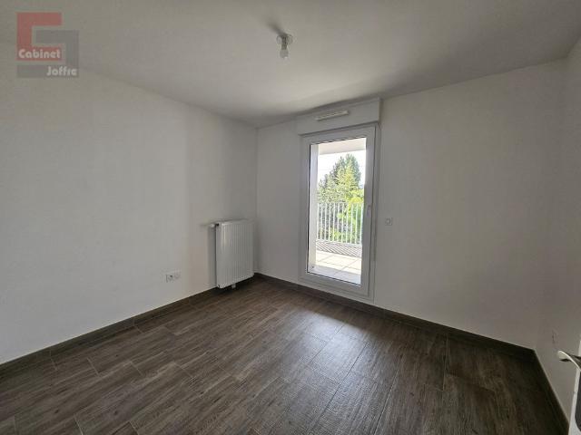 Location Appartement 3 pièces 57m² AVON 77210