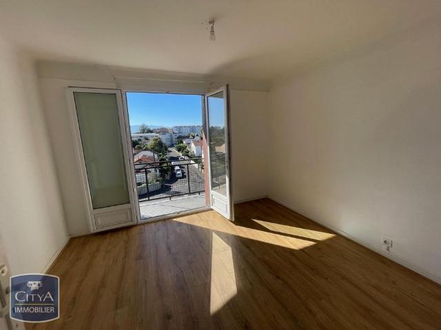 Location Appartement 3 pièces 57m² BILLERE 64140