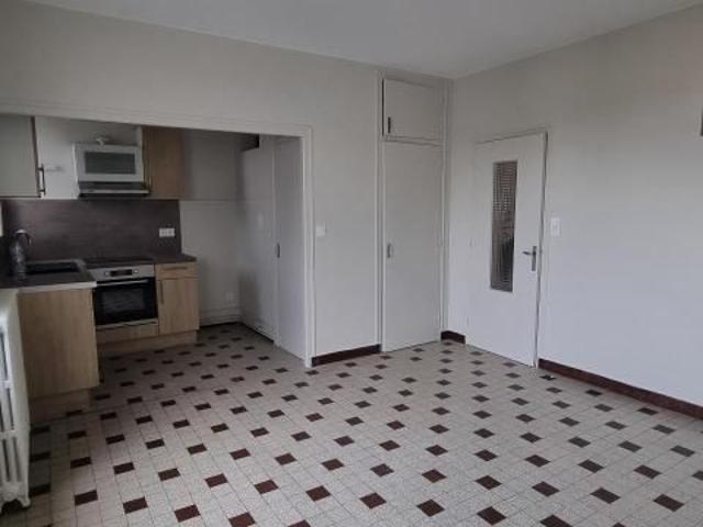 Location Appartement 3 pièces 57m² BRIVE LA GAILLARDE 19100