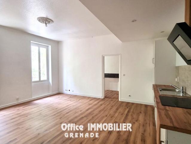 Location Appartement 3 pièces 57m² GRENADE 31330