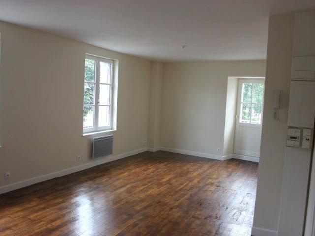 Location Appartement 3 pièces 57m² EGLETONS 19300