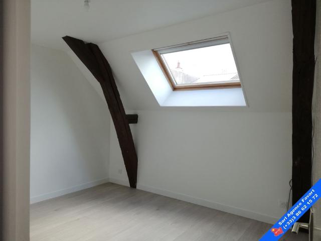 Location Appartement 3 pièces 57m² JOIGNY 89300