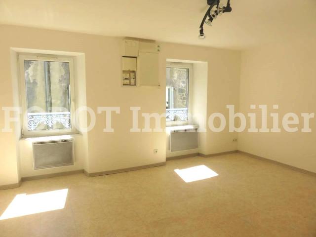Location Appartement 3 pièces 57m² LAMASTRE 07270