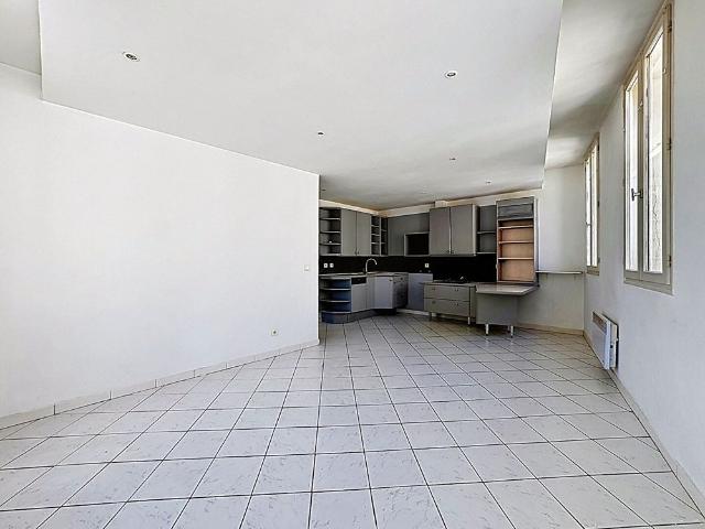 Location appartement 2 pièces, 54.64m², Avignon