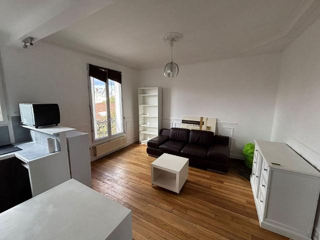 Location appartement 3 pièces, 54.74m², Le Kremlin Bicêtre