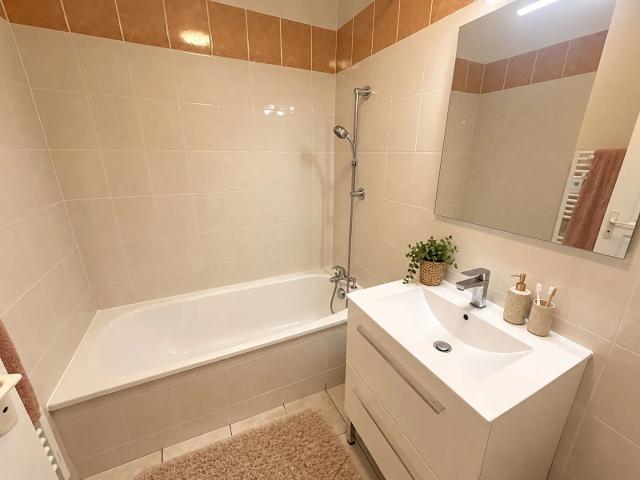 Location appartement 3 pièces, 54.00m², Nantes