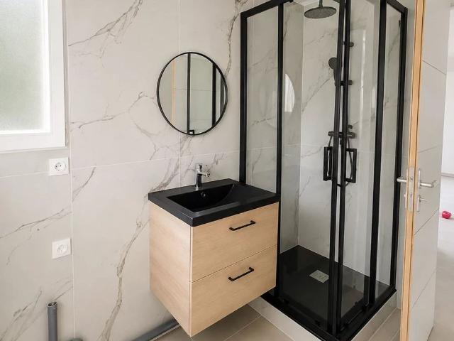 Location Appartement 3 pièces 54 m2 à Décines Charpieu