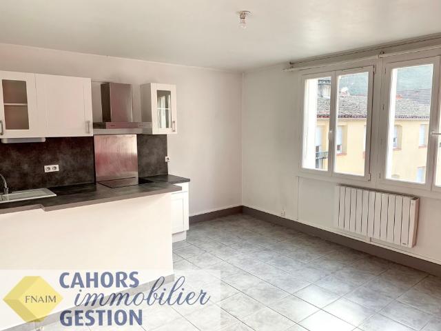 Location Appartement 3 pièces 54m² CAHORS 46000