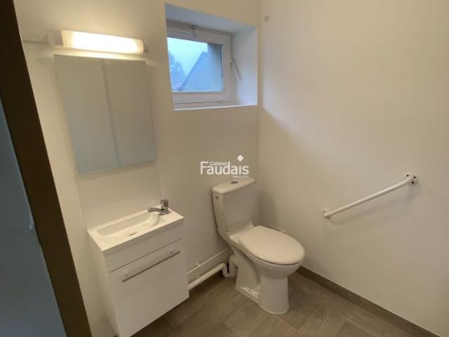 Location Appartement 3 pièces 54m² BOURGVALLEES 50750