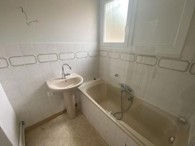 Location Appartement 3 pièces 54m² LE CREUSOT 71200