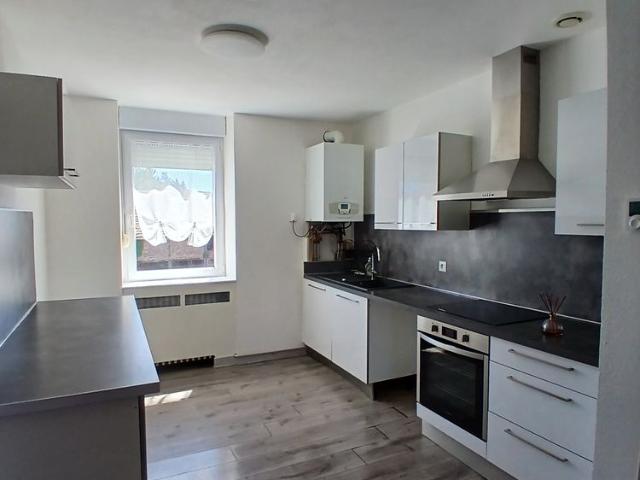 Location Appartement 3 pièces 54m² MONTCEAU LES MINES 71300