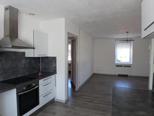 Location Appartement 3 pièces 54m² MONTCEAU LES MINES 71300