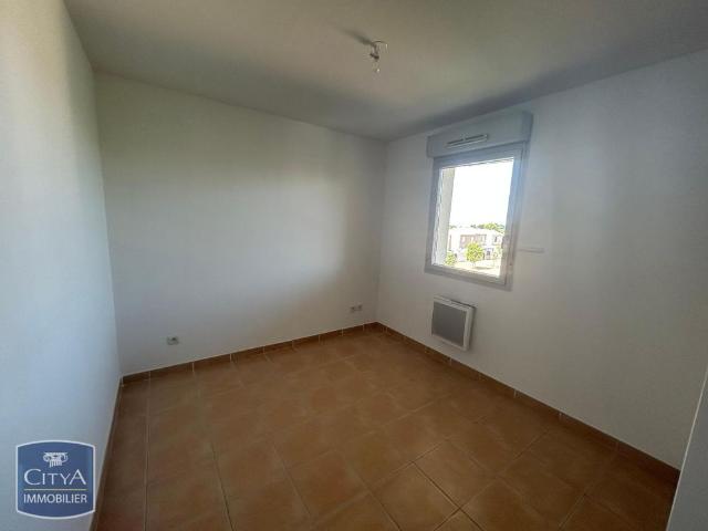 Location Appartement 3 pièces 54m² ST GILLES 30800