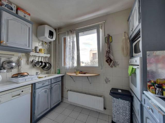 Location appartement 3 pièces, 55.00m², Montreuil