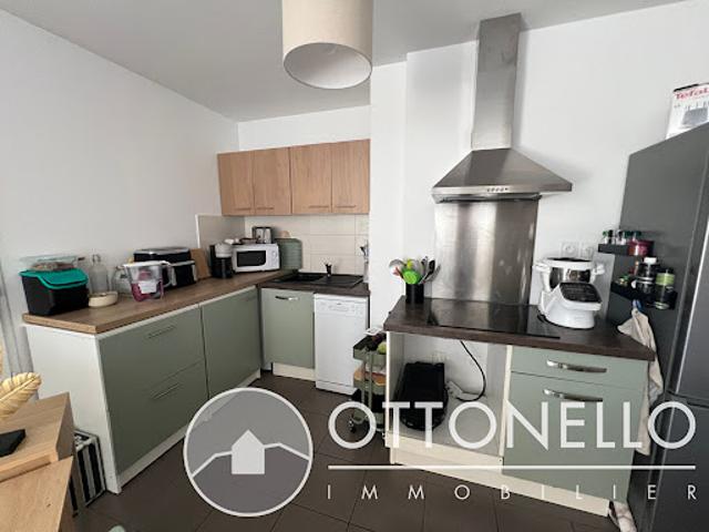 Location Appartement 3 pièces 55.27 m2 Roquebrune sur Argens