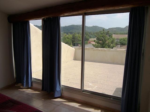 Location Appartement 3 pièces 55 m2 Charleval