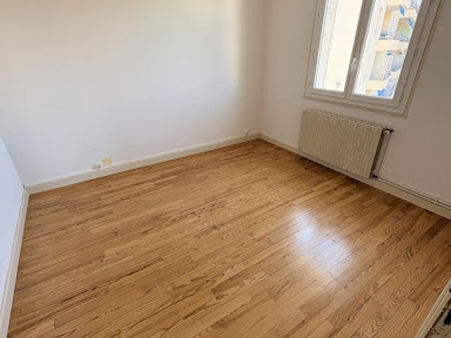 Location Appartement 3 pièces 55 m2 Romans sur isere