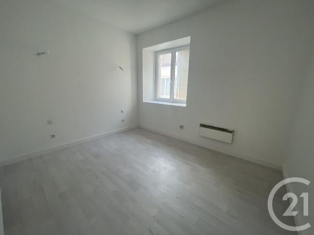 Location Appartement 3 pièces 55m² CHATEAU LANDON 77570
