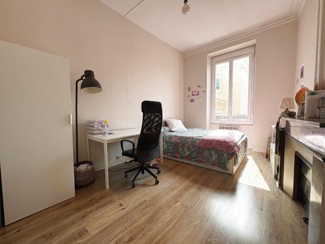 Location Appartement 3 pièces 55m² BORDEAUX 33000