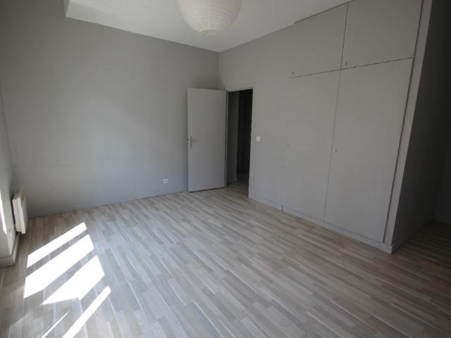 Location Appartement 3 pièces 55m² LILLE 59000