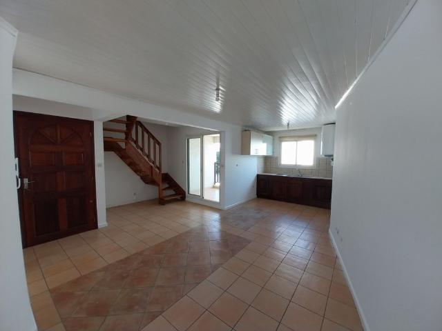 Location Appartement 3 pièces 55m² ST GILLES LES BAINS 97434