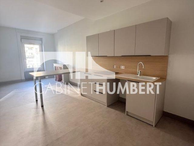 Location Appartement 3 pièces 55m² ST ETIENNE 42000
