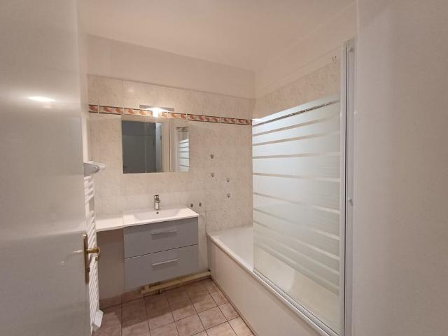 Location Appartement 3 pièces 55m² POISSY 78300