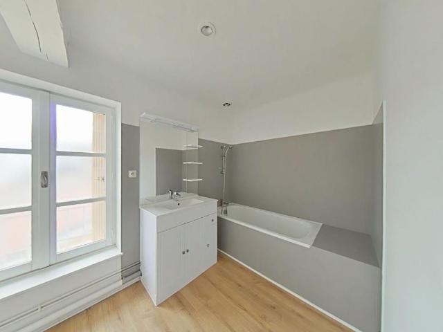 Location Appartement 3 pièces 55m² ROMANS SUR ISERE 26100