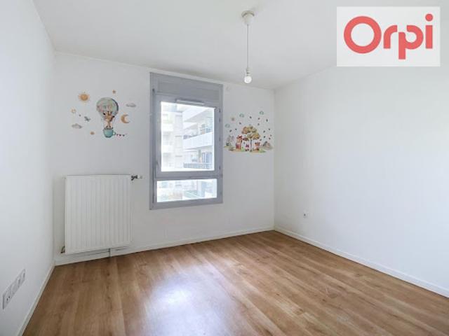 Location Appartement 3 pièces 56.65 m2 Choisy le Roi