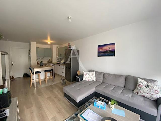 Location Appartement 3 pièces 56.6 m2 Villeneuve Saint Denis