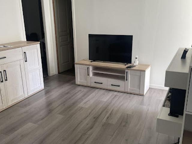 Location Appartement 3 pièces 56.88 m2 Saint Florent sur Auzonnet