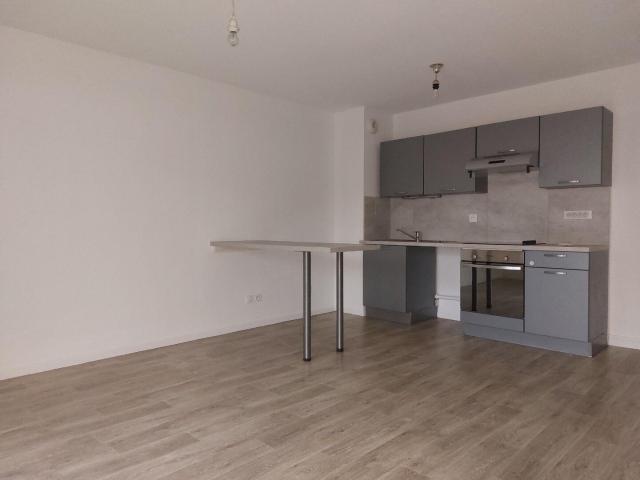 Location appartement 3 pièces 56 m² à Bourgoin Jallieu 38300